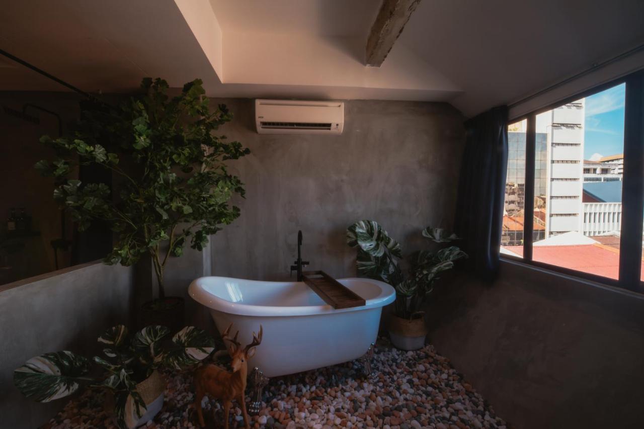 Very Hotel 3* George Town