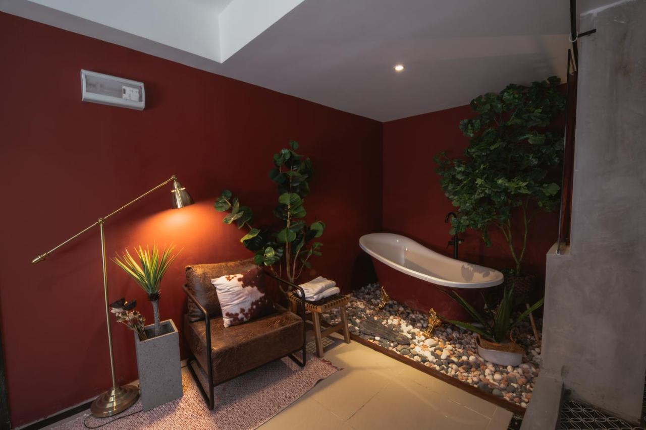 Very Hotel 3*