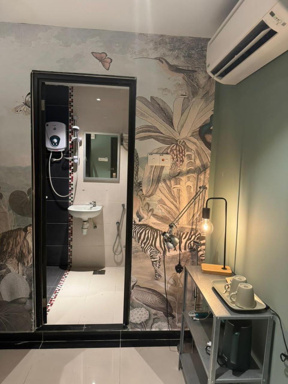 Very Hotel Hotel